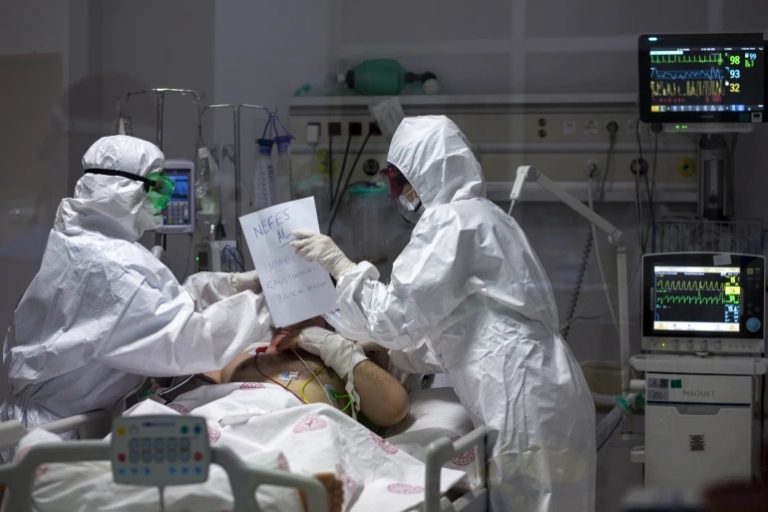 Turkey reports its highest daily COVID cases, deaths