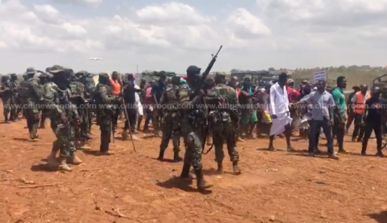 La: Protesters, media beaten by soldiers during demo over Kpledzo lands
