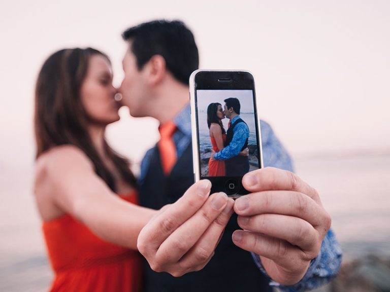 Five Social Media Mistakes That Are Destroying Your Relationship