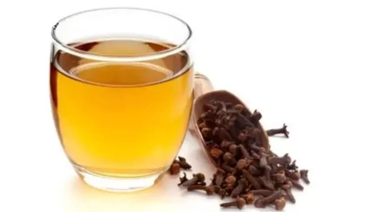 Claim cloves water cleanses vagina infection, scientifically unproven